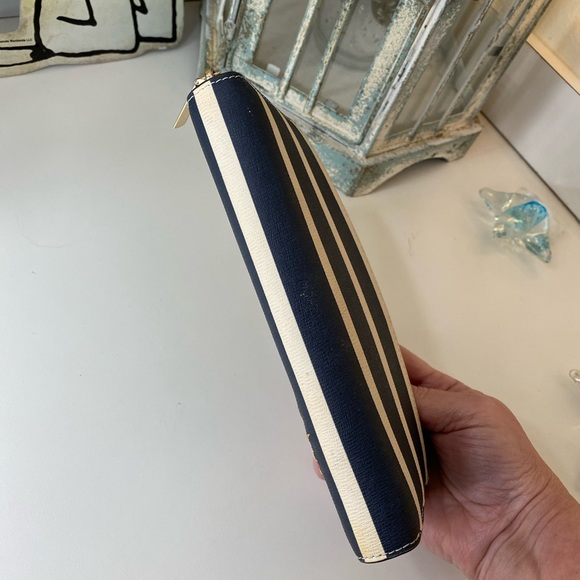 Kate Spade Sunkiss Striped Zip Around Wallet EUC - Picture 5 of 7